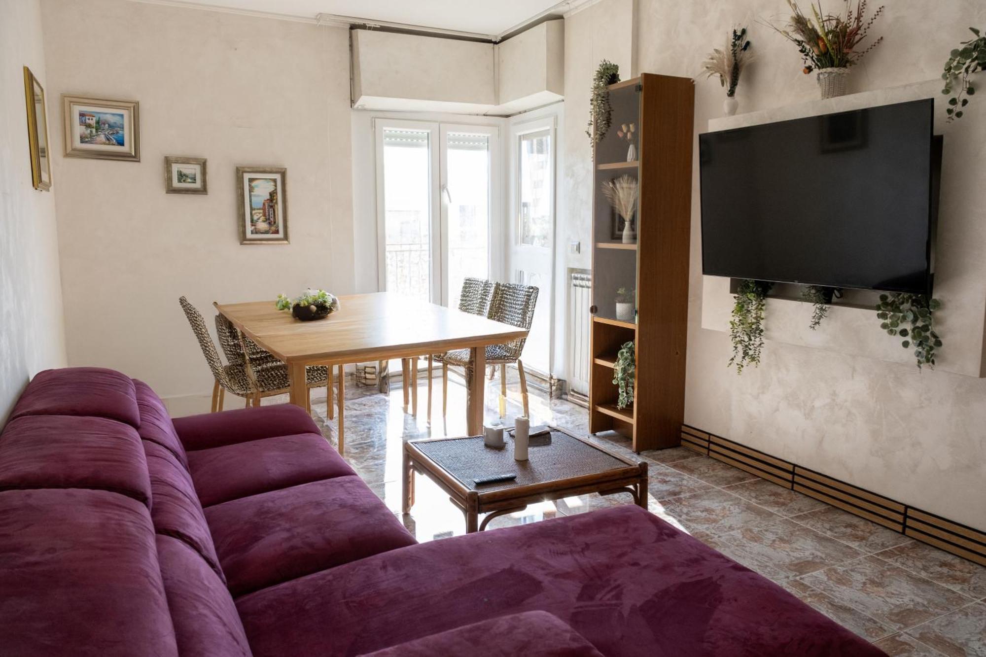Appartamento con 3 Camere da Letto